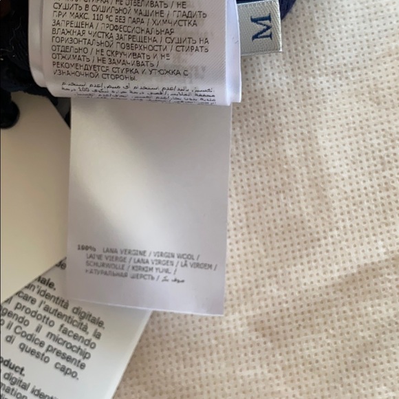 NEW Auth.MONCLER Hat/beanie w/GLOVES/mittens ITALY - Picture 16 of 16